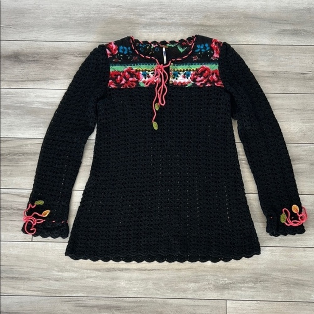 Free People quilted crochet floral sweater size small